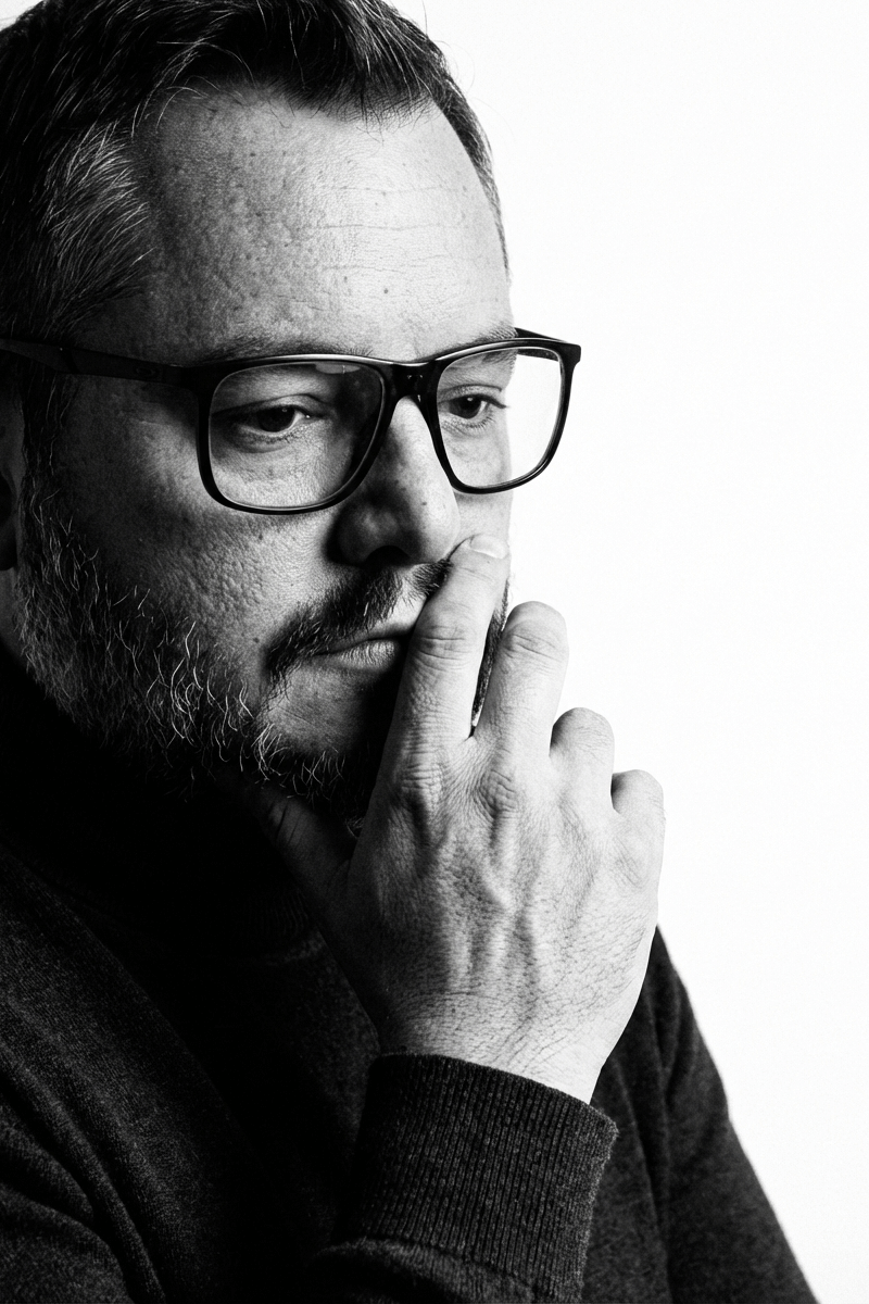  A photo about the author of docentemente